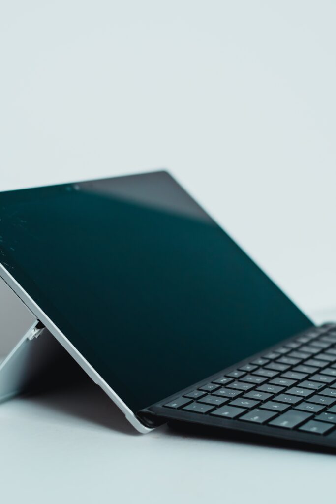 side view of a Microsoft surface pro 3 
