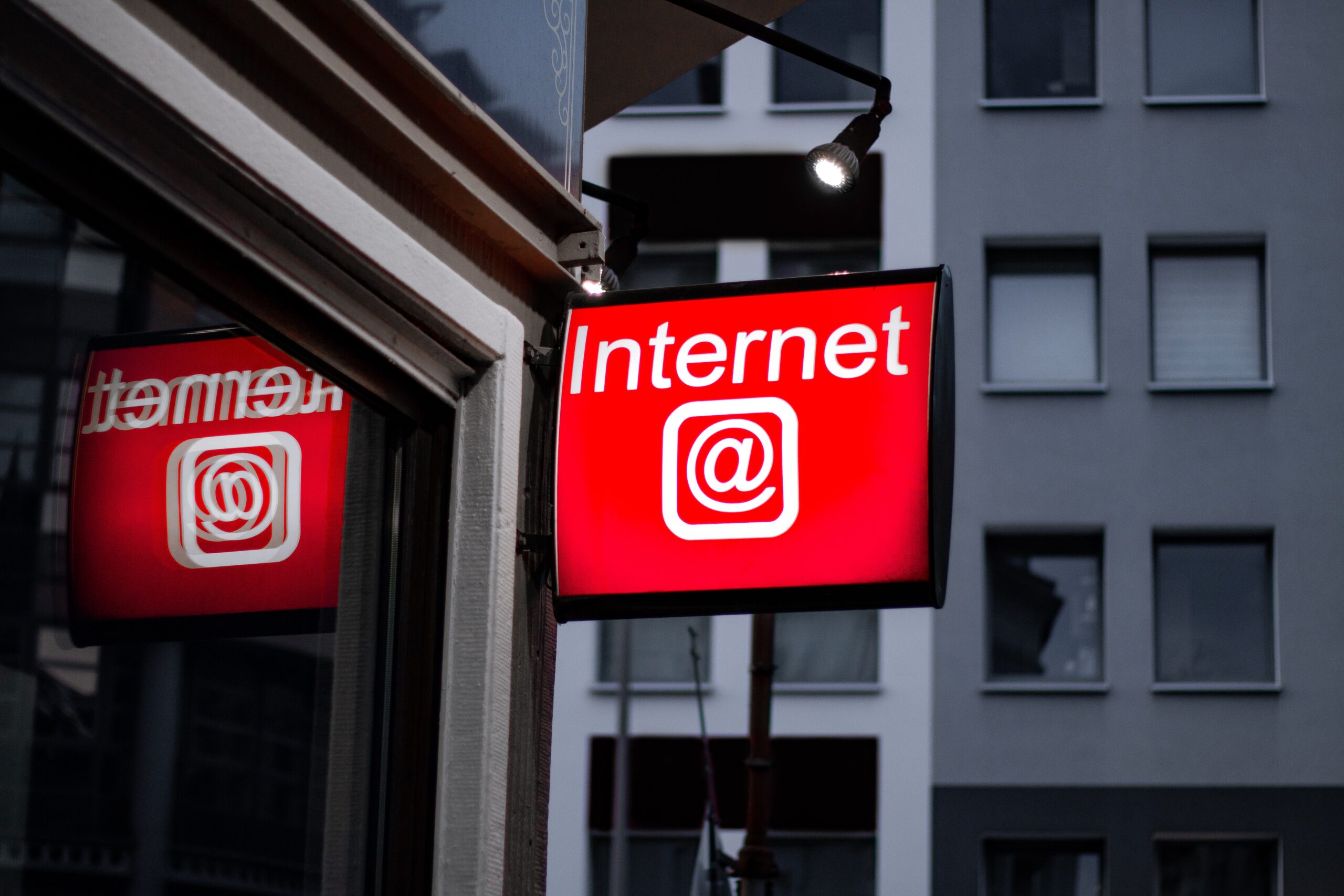 A red neon sign for internet