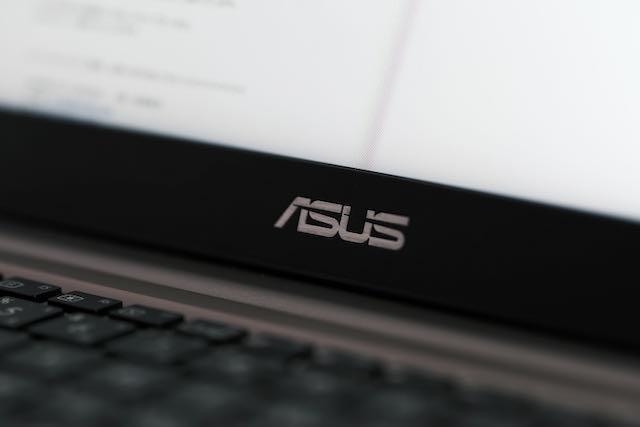 Close up of ASUS logo